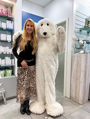 Sabine Bäumer in der Eisbär Apotheke